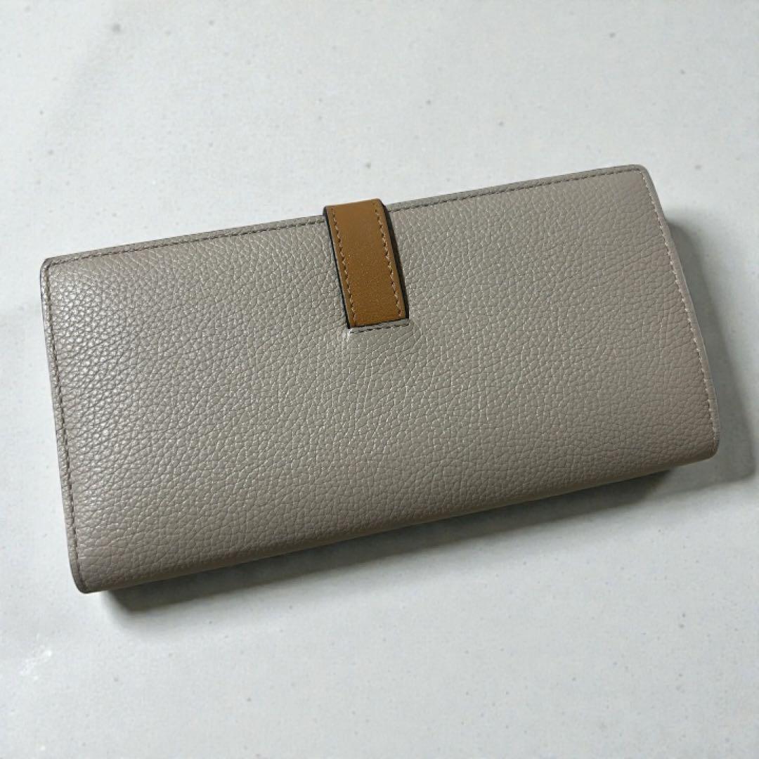 【美品】 LOEWE 長財布 バーティカルウォレットラージ　ベージュ