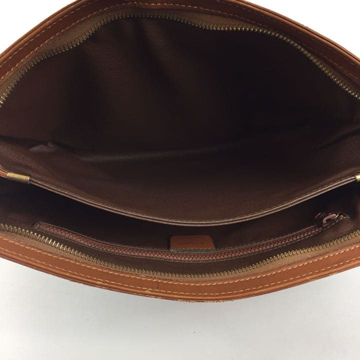 セリーヌ クラッチバッグ 513F30W