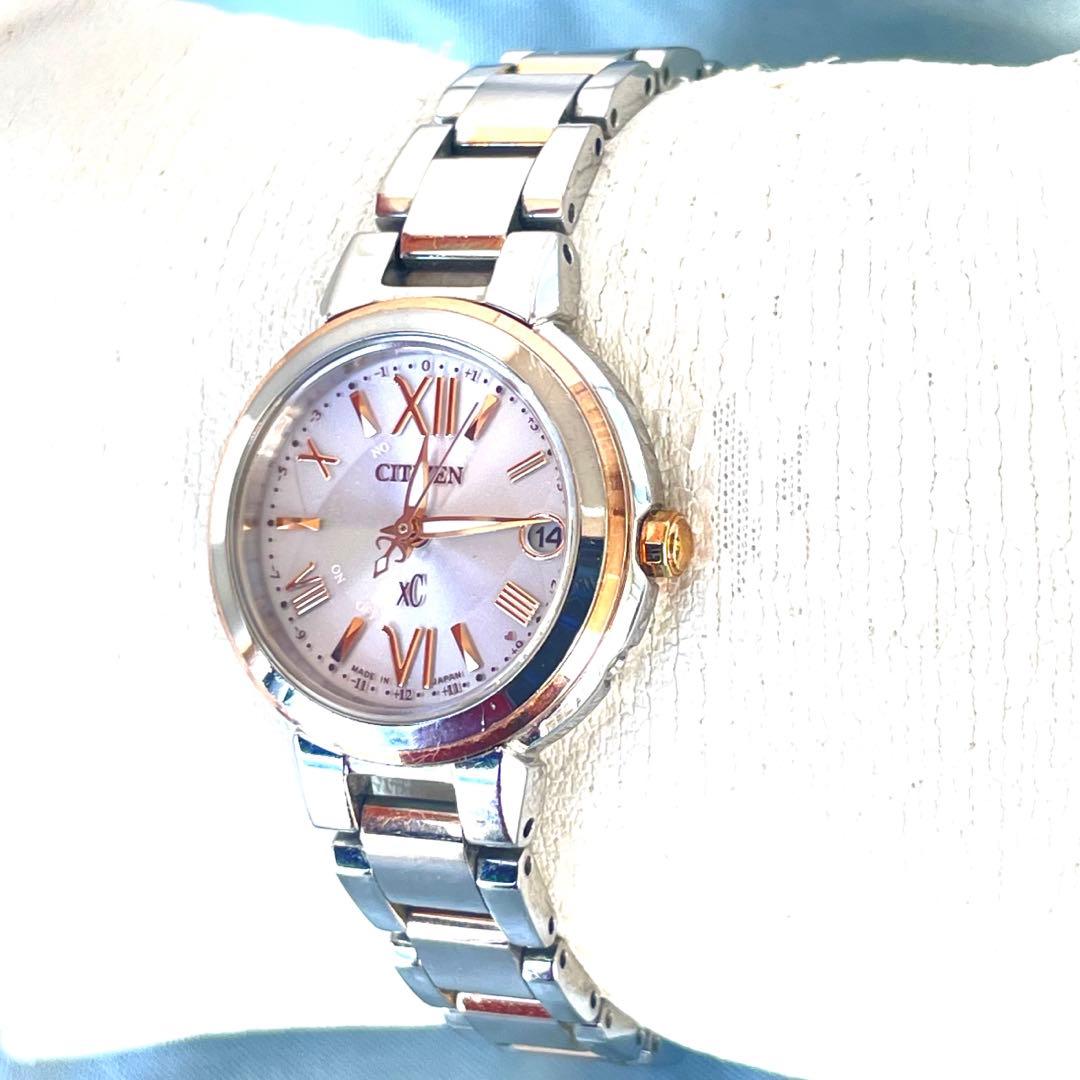 美品❣クロスシーxC　電波ソーラーH060　ハッピーフライト　ペールピンク　稼働