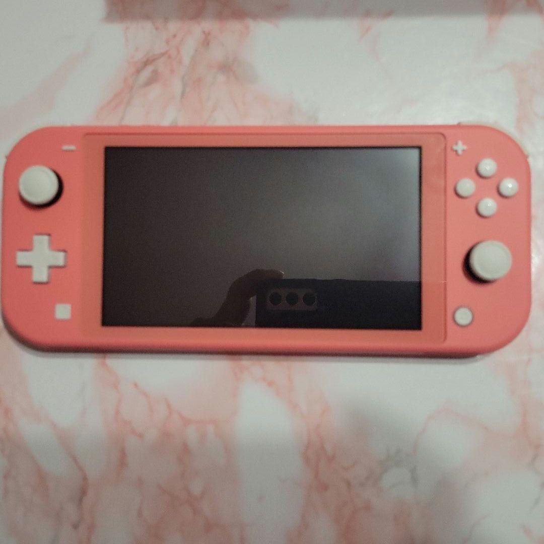 Nintendo　Switch　Lite　コーラルピンク　アダプターとカバー注意