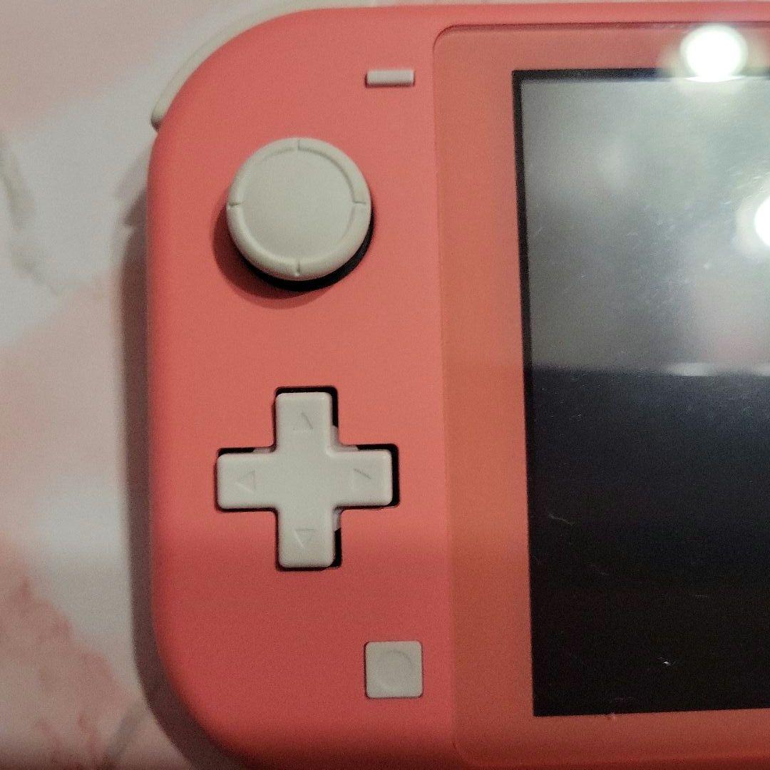 Nintendo　Switch　Lite　コーラルピンク　アダプターとカバー注意