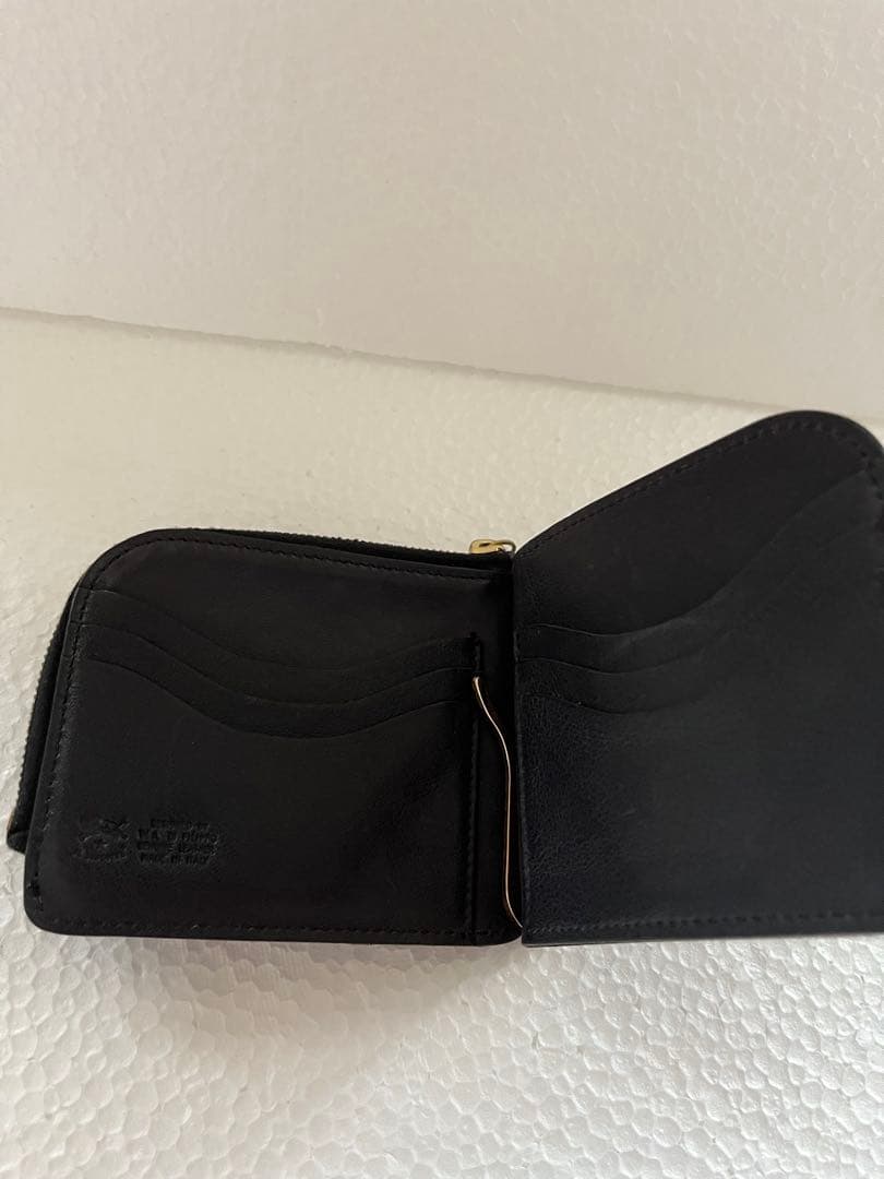 美品［IL BISONTE］二つ折りマネークリップ／ケース付き/黒