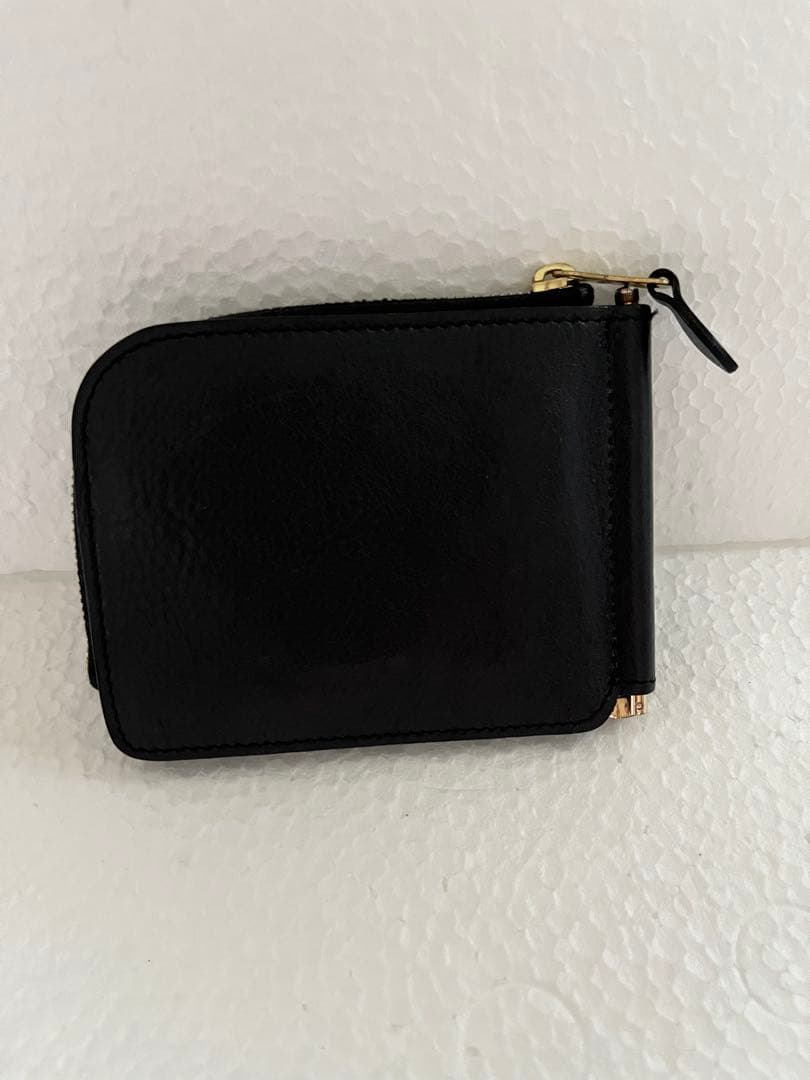 美品［IL BISONTE］二つ折りマネークリップ／ケース付き/黒