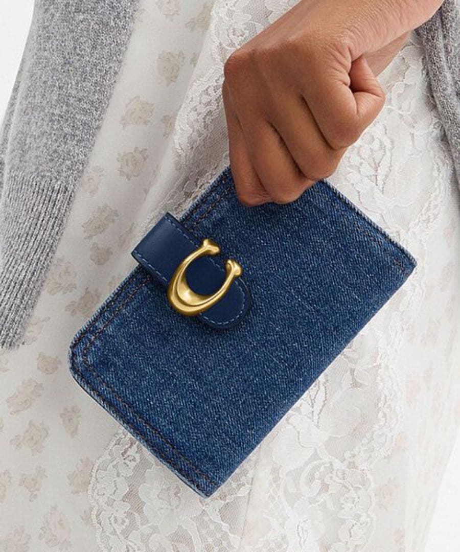 COACH デニムブルー 二つ折り財布