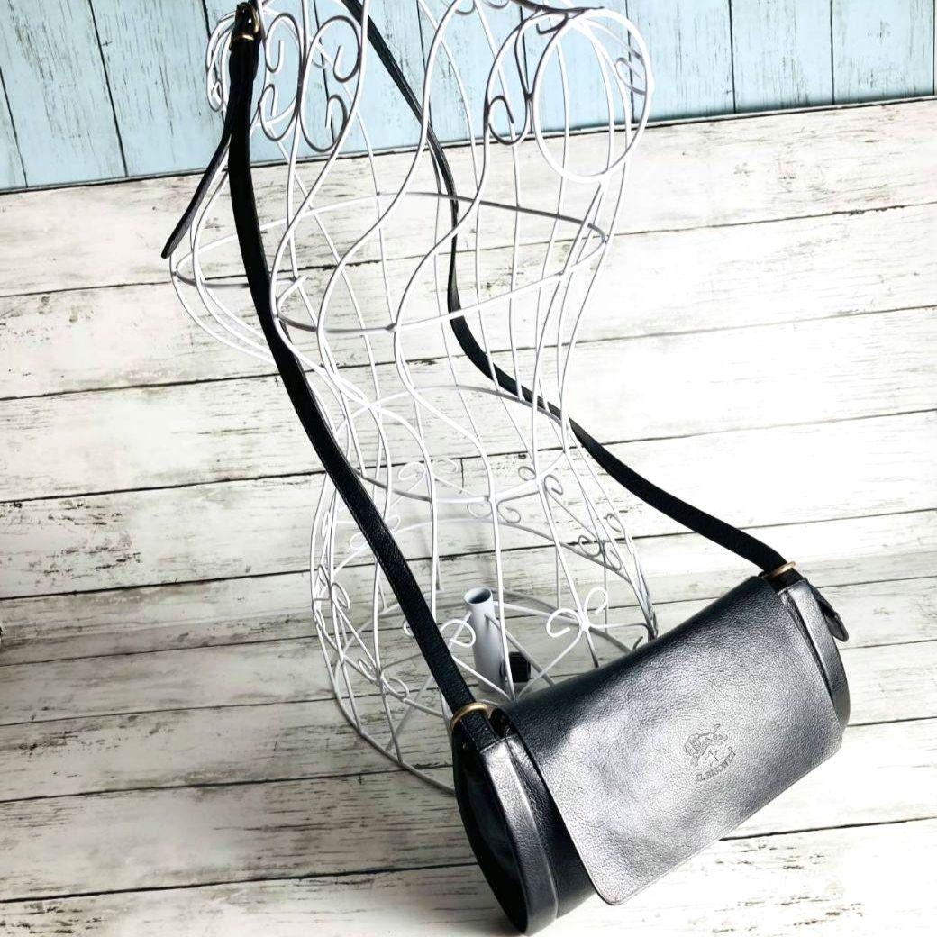 Ｒさま専用【高級感漂う黒の本革】ショルダーバッグ　ブラック　筒型　刻印