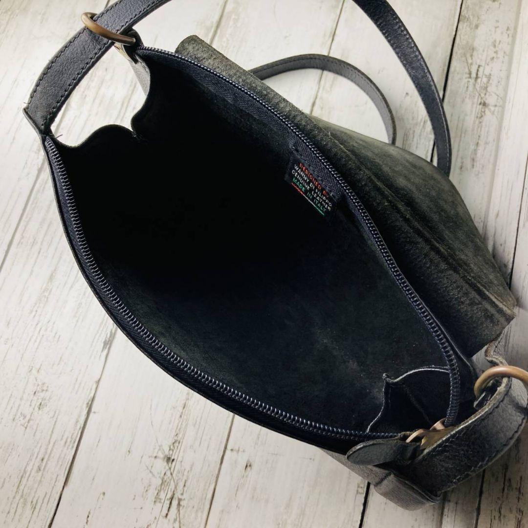 Ｒさま専用【高級感漂う黒の本革】ショルダーバッグ　ブラック　筒型　刻印