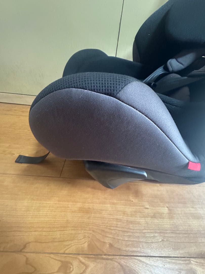 Combi コンビ ウィゴーロングHI　チャイルドシート