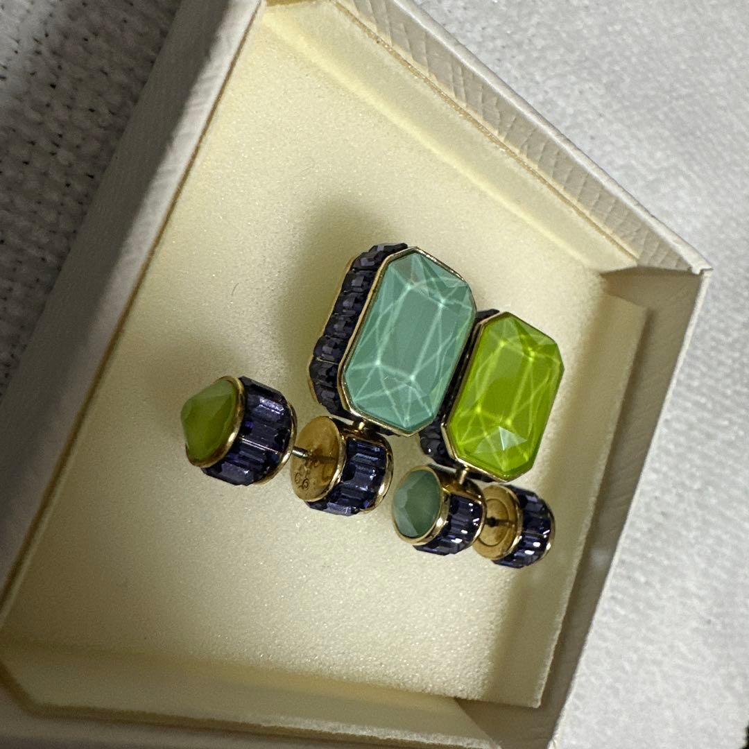 伊*読様 SWAROVSKI Orbita ドロップピアス