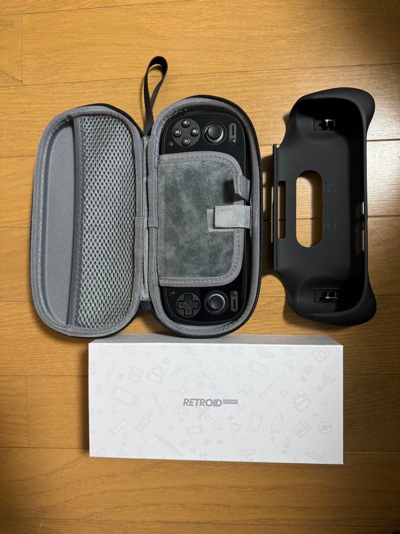 Retroid Pocket5 ＋Retroid Dual Screen
