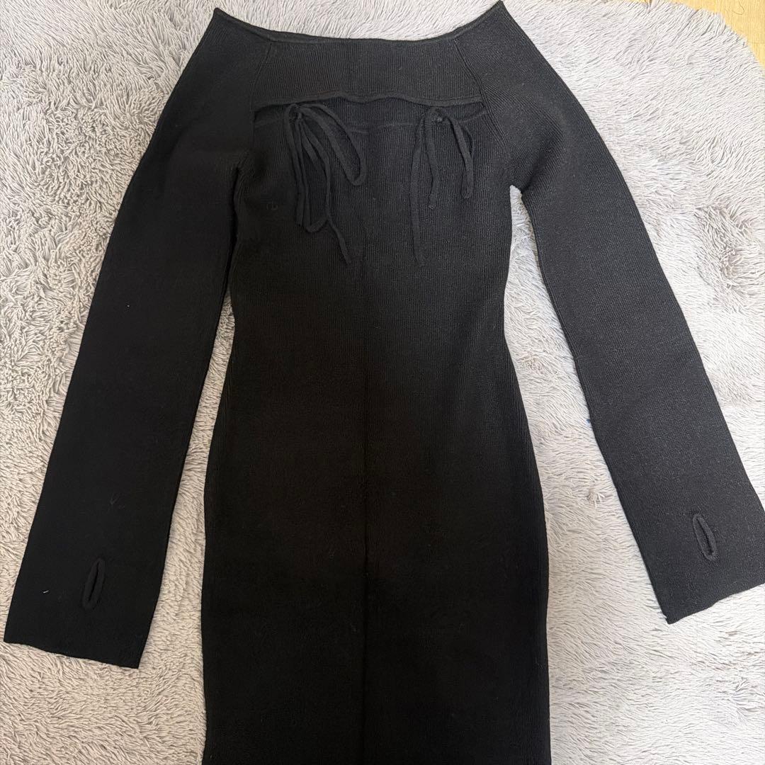 andmary オフショルダーリブニットワンピース