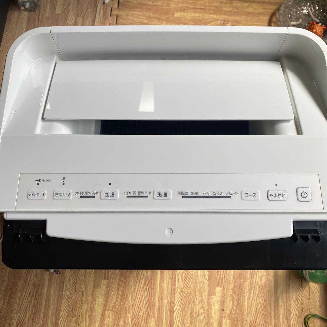 ダイキン　除湿機 MCK70UES-W ホワイト　2017年製