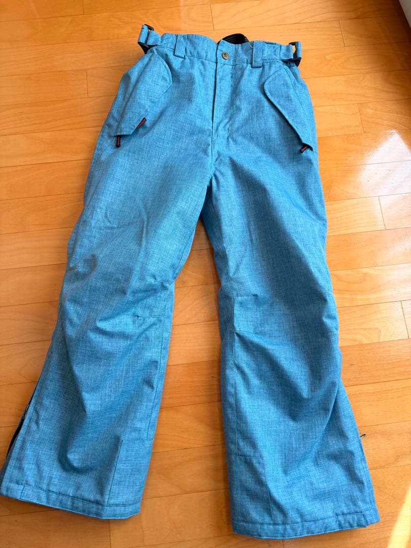 スノボー　ウェア　キッズ　VOLCOM 迷彩柄 ジャケット パンツ セット