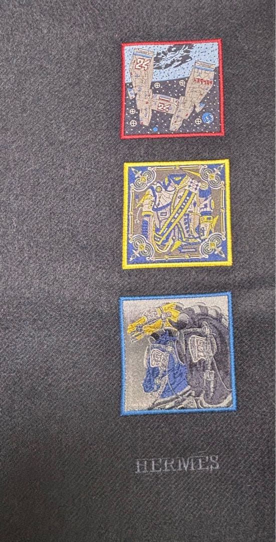HERMES ネイビー　カシミヤ 刺繍付き　マフラー