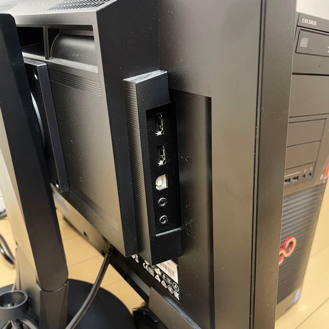 富士通 CPU3.70GHz/SSD256GB+HDD2TB/メモリ32GB