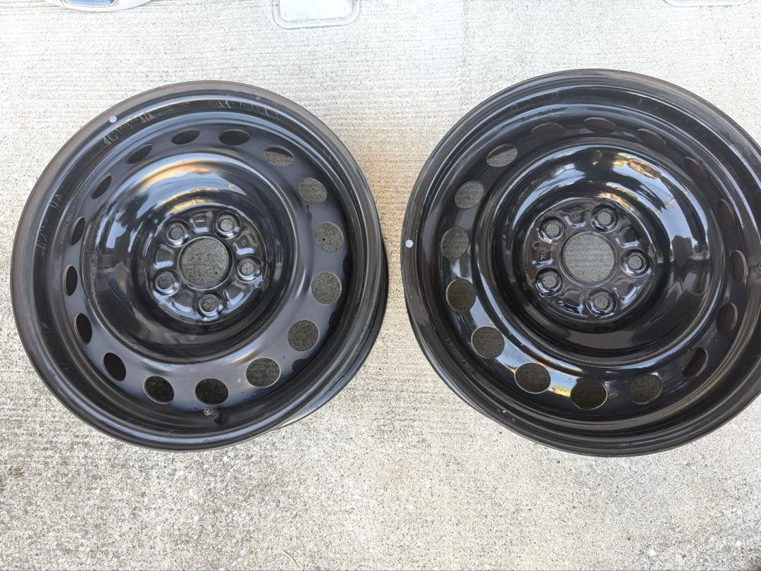 新型シエンタZ 純正ホイール　ホイールキャップ　中古2本　A まとめ買不可