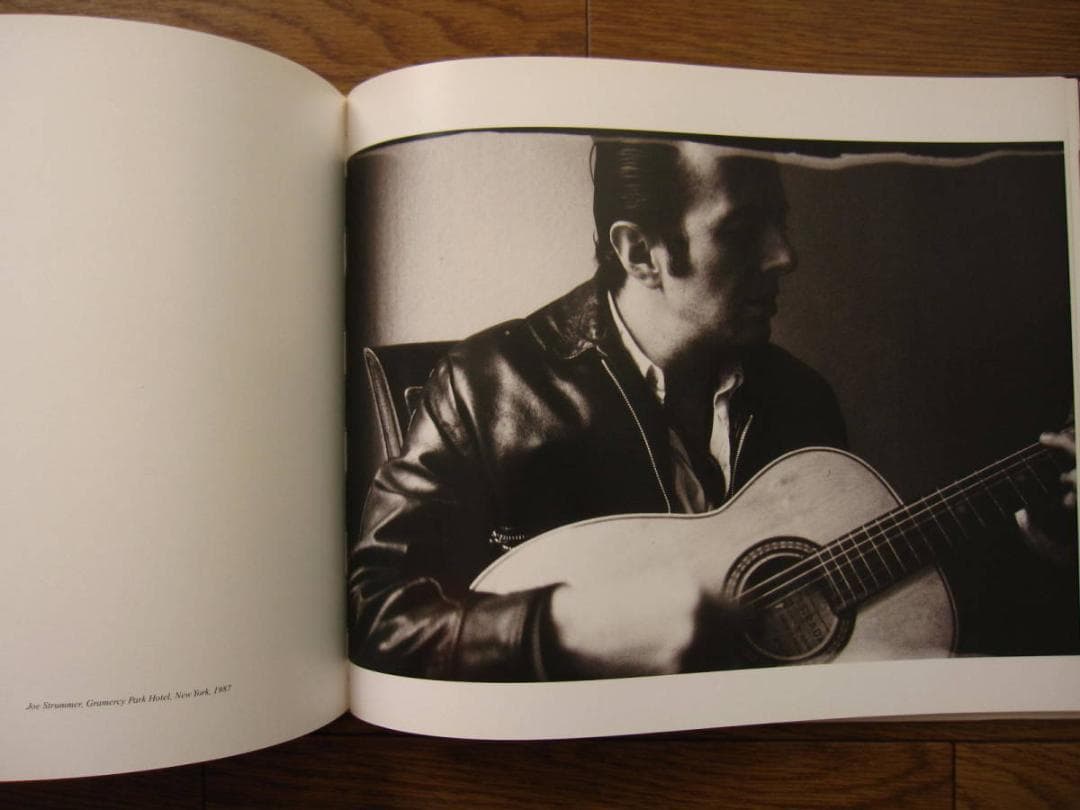 アート・デザイン・音楽 Rockers Galore: Photographs Josh Cheuse