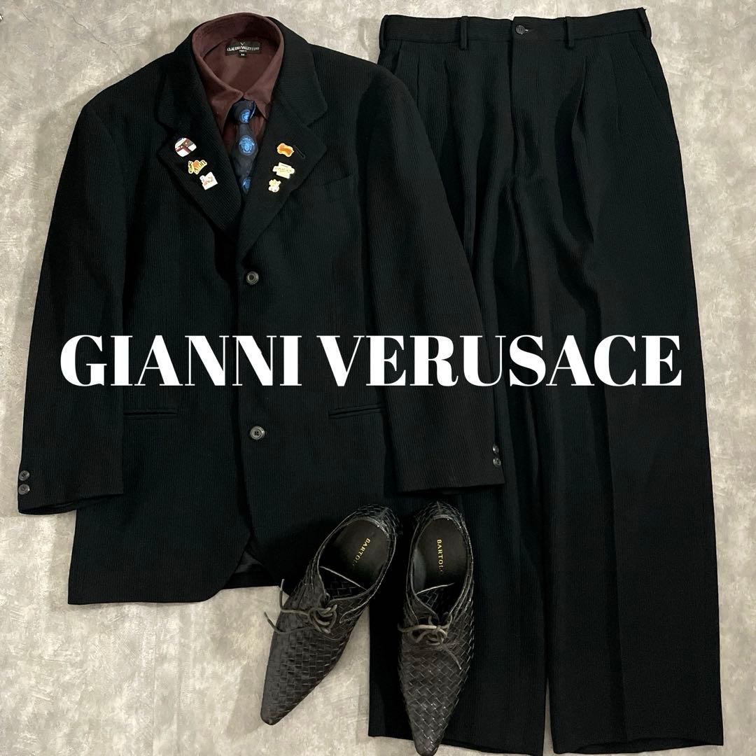 極上高級イタリア製ヴィンテージスーツ × GIANNI VERUSACEネクタイ