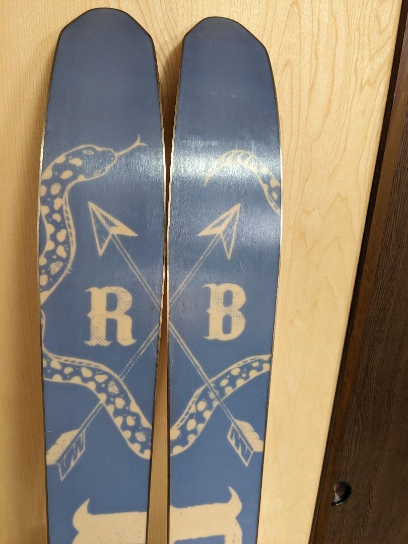 スキー　riot skis rebirth 170