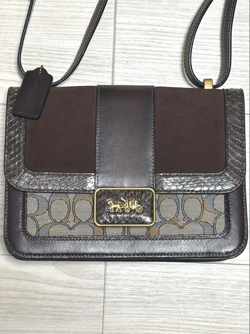 coach アリー　ショルダーバッグ　パイソン　ジャガード　スエード