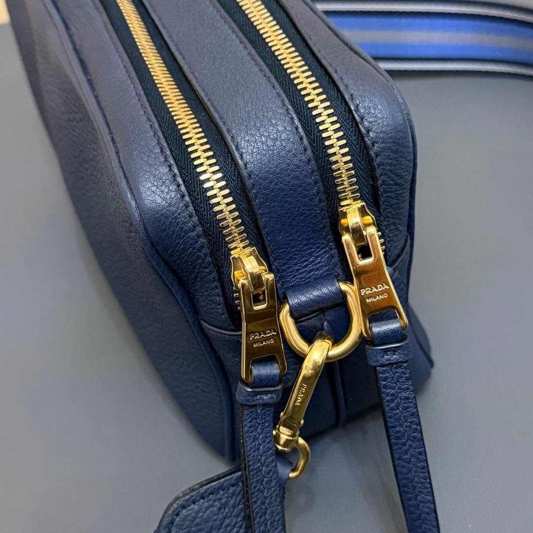 ★PRADA★ プラダ カメラバッグショ ルダーバッグ ヴィッテロ ネイビー