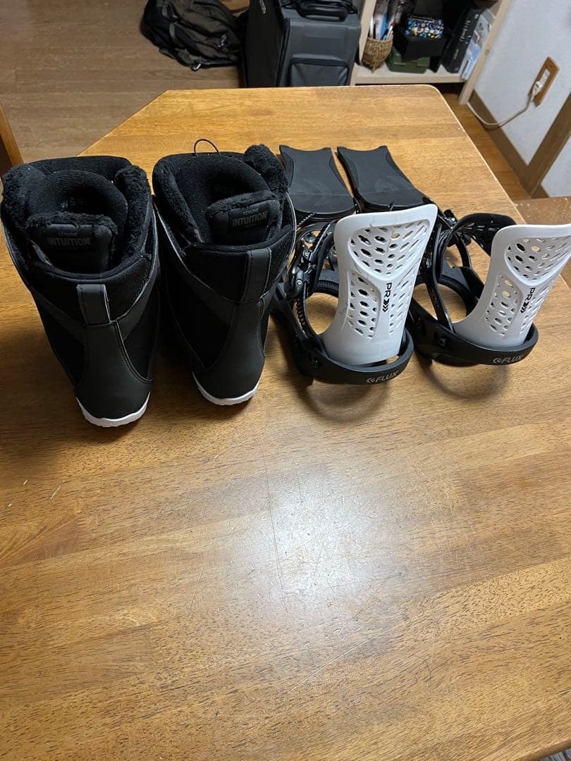 スノーボードブーツ23cm ビンディング バインディング　女性 子供 送料無料