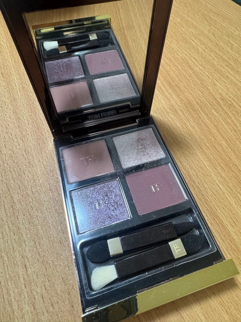 TOM FORD メタリックモーブ トムフォード アイカラークォード