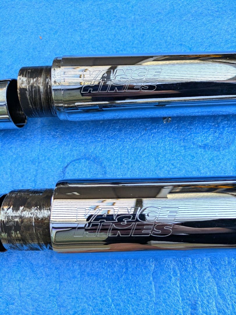 XV1600　マフラー　ロードスター　 Vance & Hines