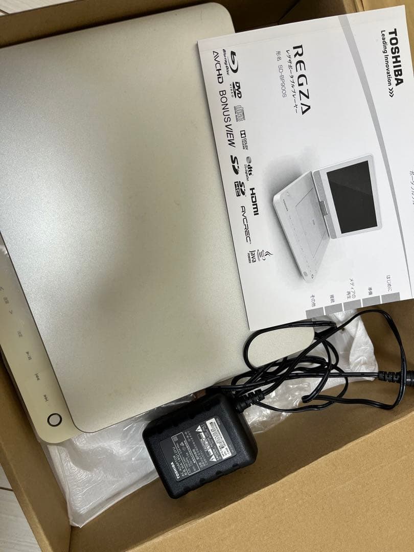 TOSHIBA REGZA ブルーレイポータブルプレーヤー