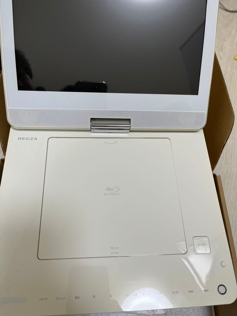 TOSHIBA REGZA ブルーレイポータブルプレーヤー