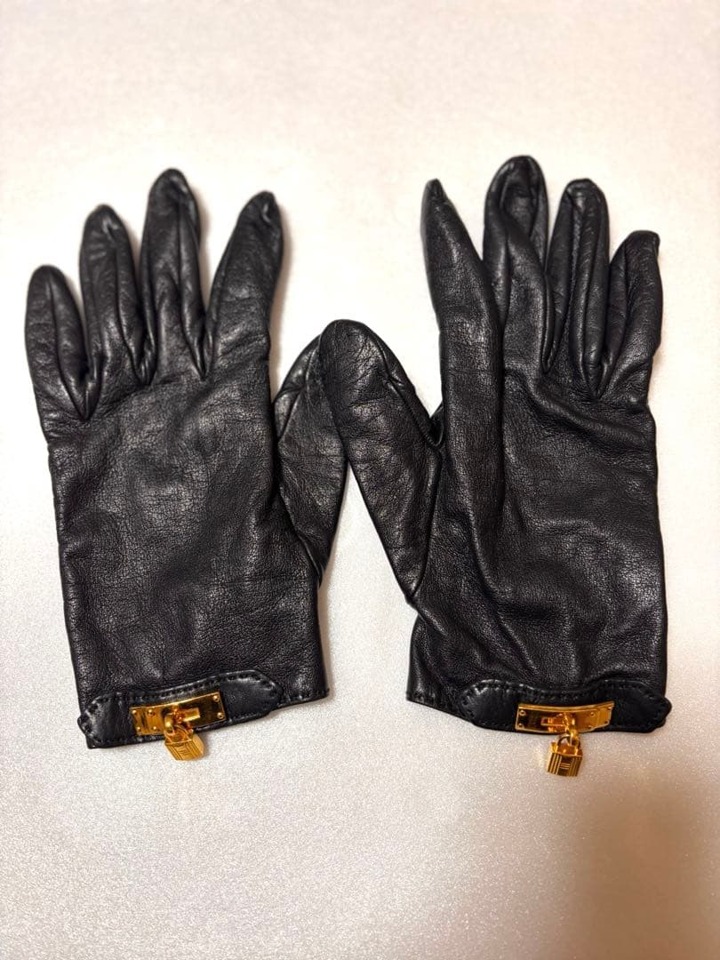 最終値下！正規品HERMES (エルメス) ケリーカデナチャームレザーグローブ