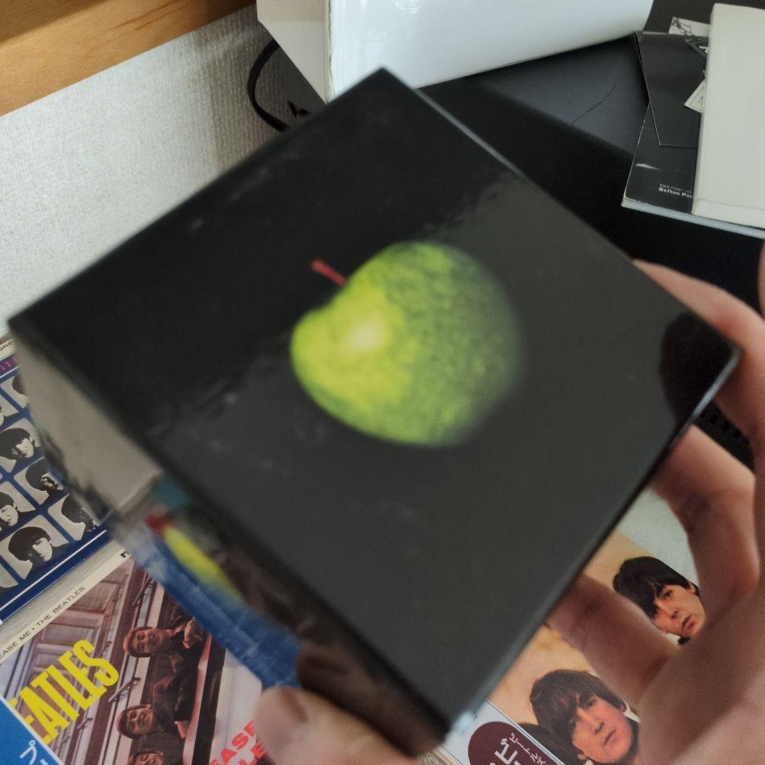 ビートルズインモノボックスとビートルズステレオUSBと紙ジャケ用帯。のセット。