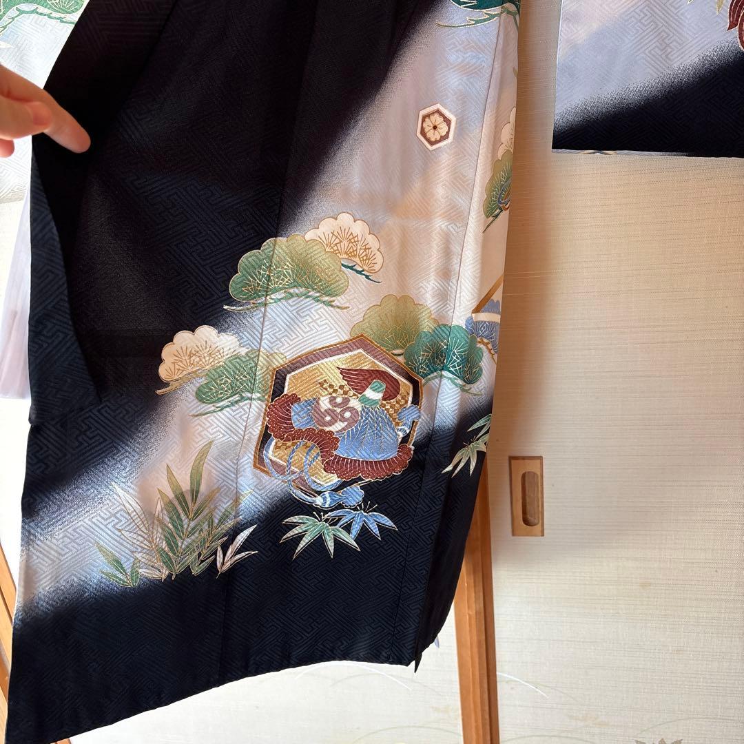 美品！お宮参り用 着物 黒地 兜 金色ドラゴン龍 松 打ち出の小槌