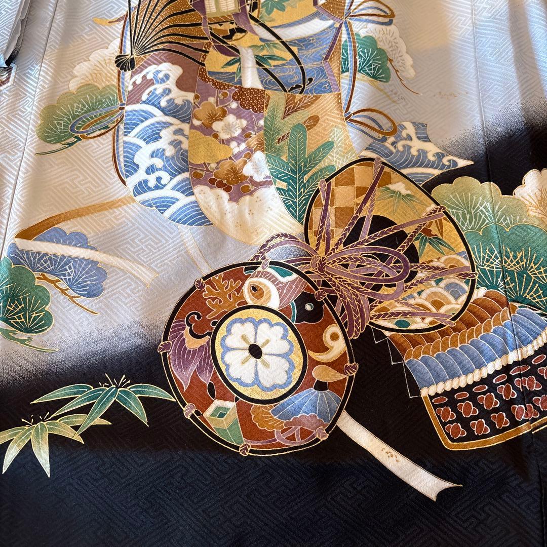 美品！お宮参り用 着物 黒地 兜 金色ドラゴン龍 松 打ち出の小槌