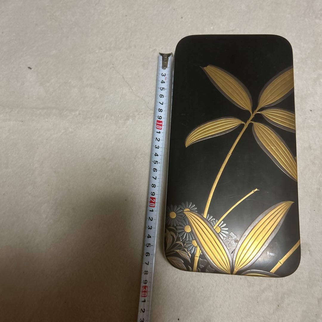 漆器 文箱 金色植物模様
