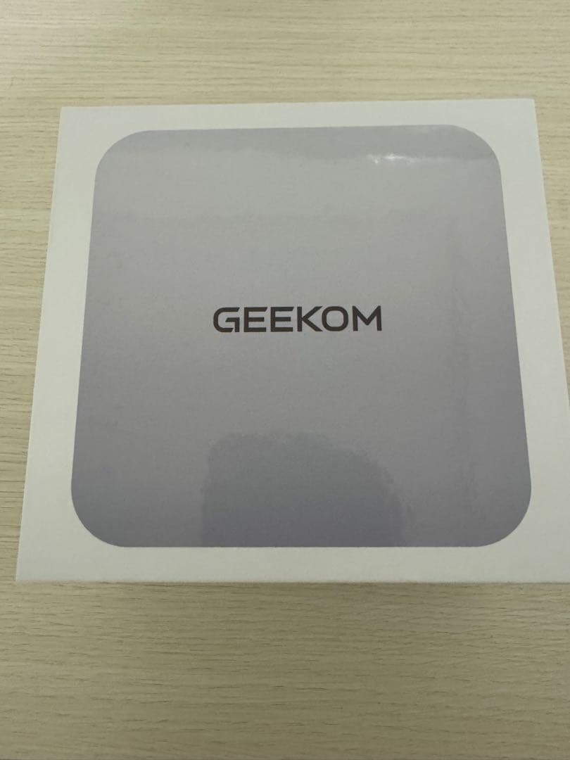 GEEKOM ミニPC A6 Ryzen 7 6800H 2ピン用変換プラグ付き