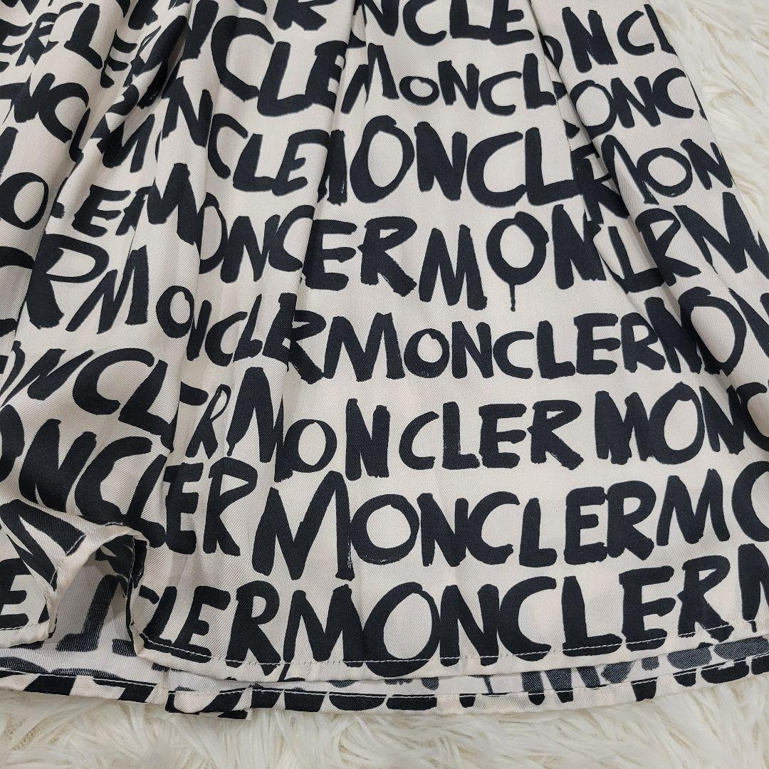 モンクレール　MONCLER　お洒落　ロゴ　ワンピース　ドレス　ノースリーブ