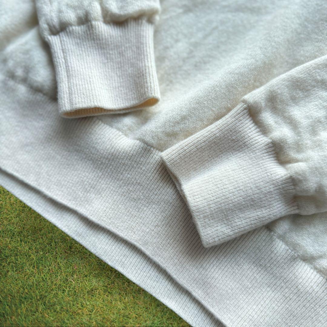 カシミヤ素材　蓄熱　防寒裏地　マスターバニー　ニット　オフホワイト　S〜M相当