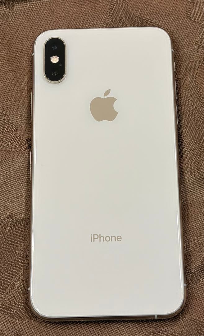 iPhone XS 256G ホワイト 本体