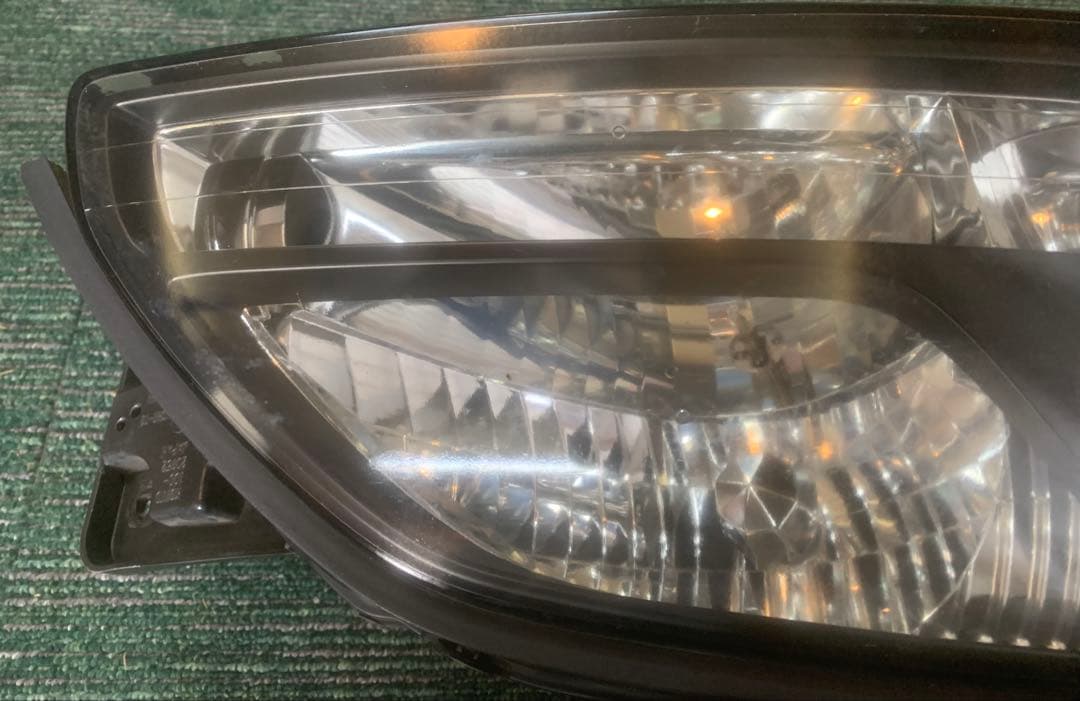 スバル純正 レガシィ ヘッドライトセット KOITO 100-20752