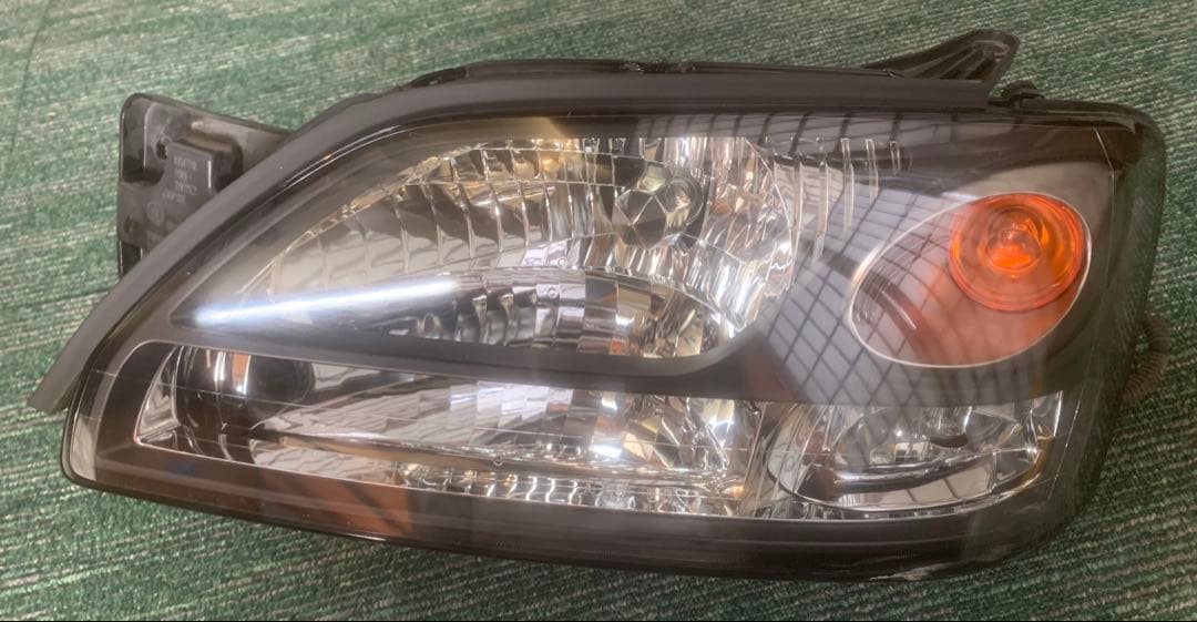 スバル純正 レガシィ ヘッドライトセット KOITO 100-20752