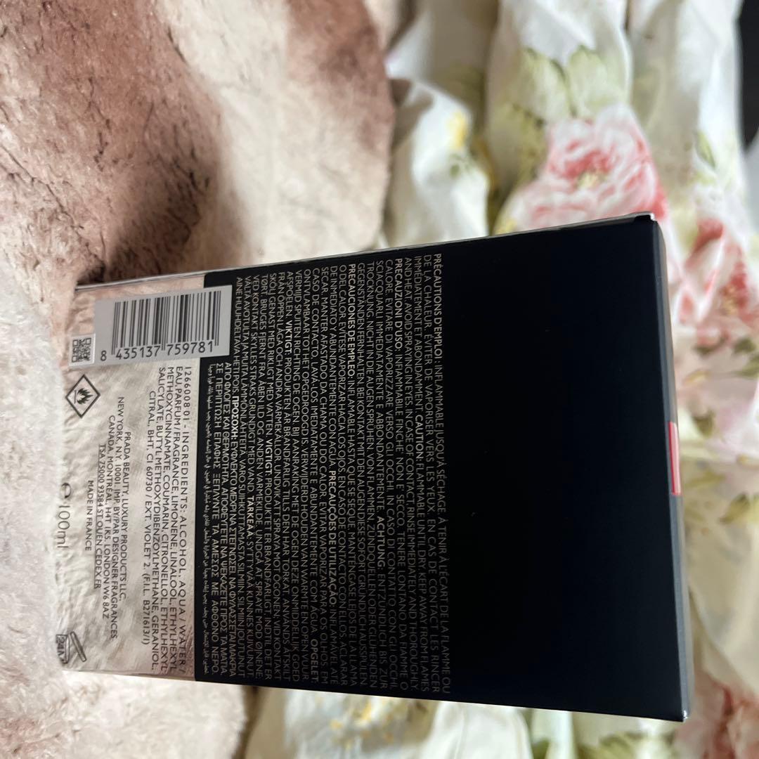 PRADA CARBON 香水 スプレータイプ　100ml