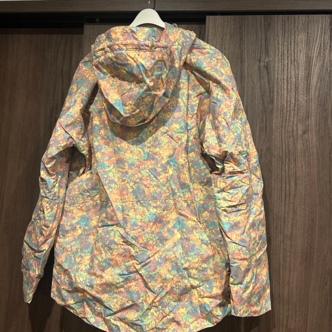 BURTON レディーススノーボードウエア