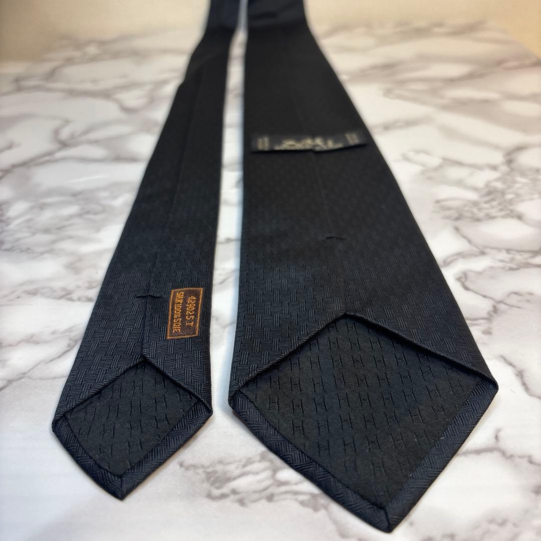 HERMES ネクタイ　ブラック　ファソネ　龍　ドラゴン　黒　刺繍　H柄　総柄