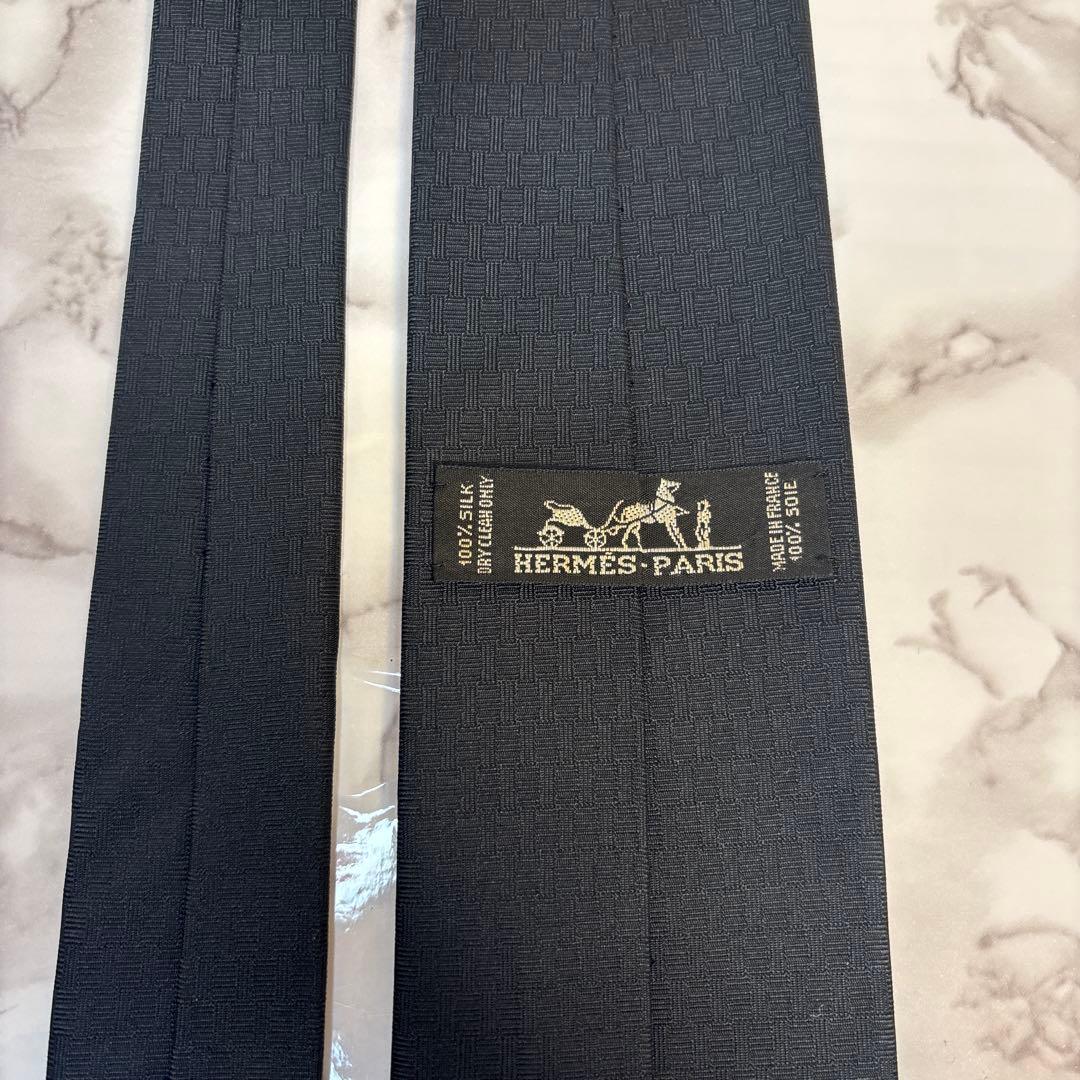 HERMES ネクタイ　ブラック　ファソネ　龍　ドラゴン　黒　刺繍　H柄　総柄
