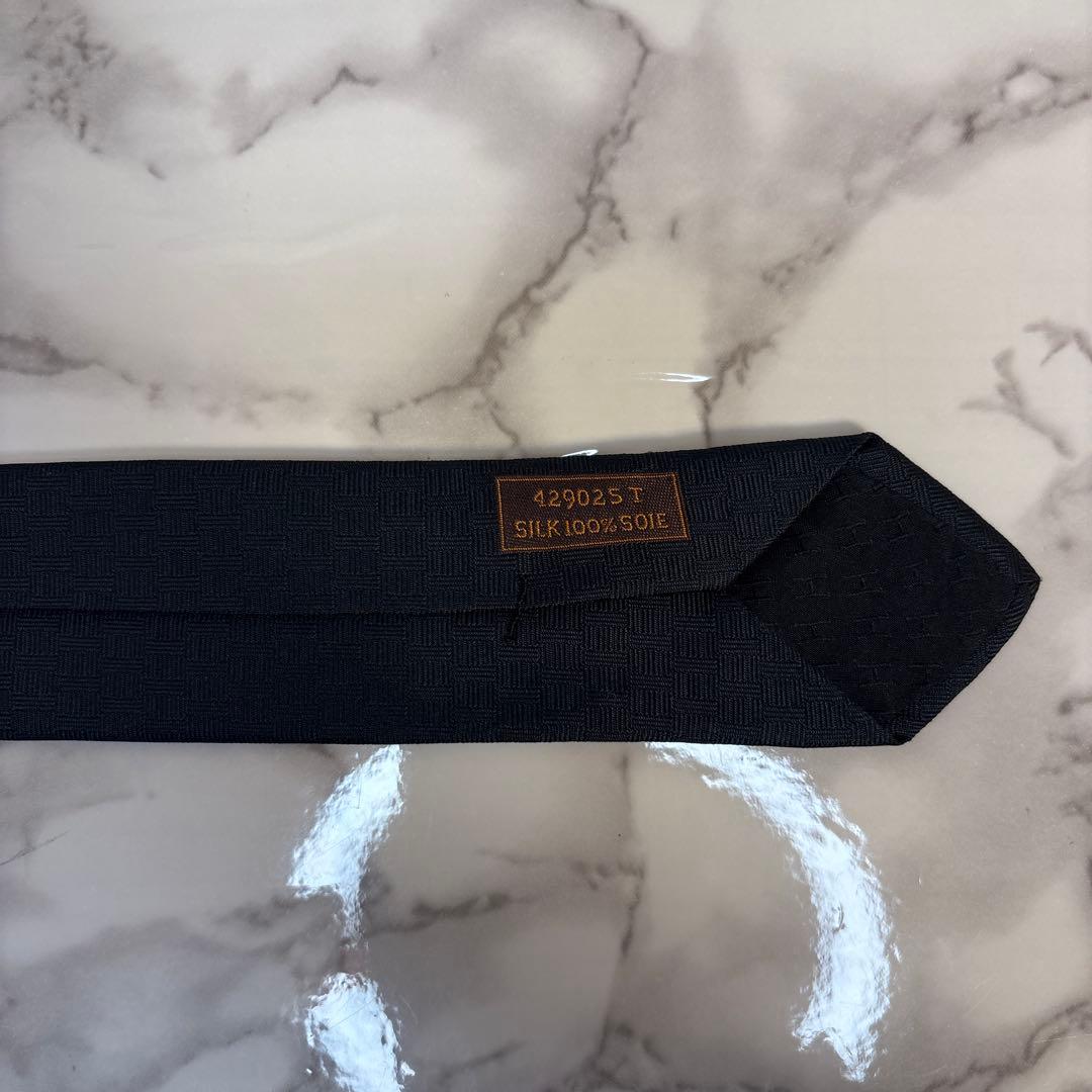 HERMES ネクタイ　ブラック　ファソネ　龍　ドラゴン　黒　刺繍　H柄　総柄