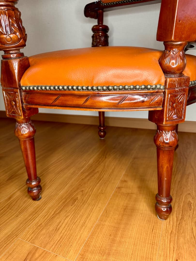 イタリア製 レザー アームチェア①