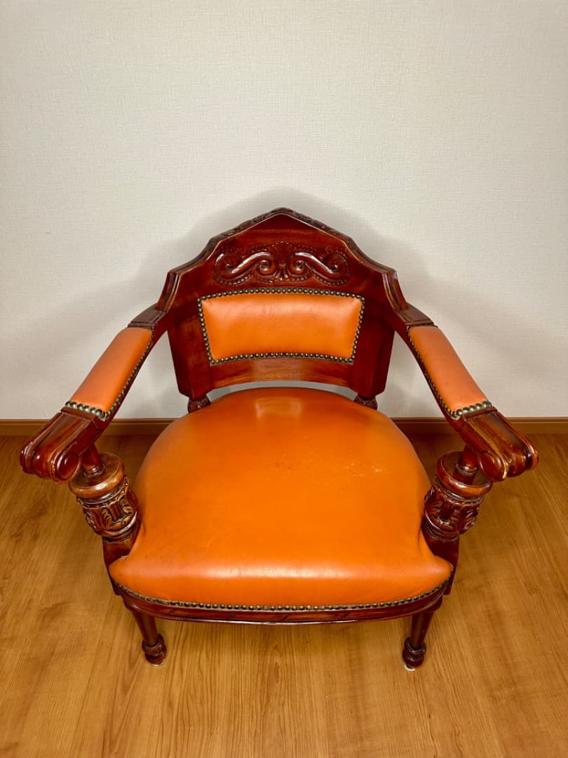 イタリア製 レザー アームチェア①