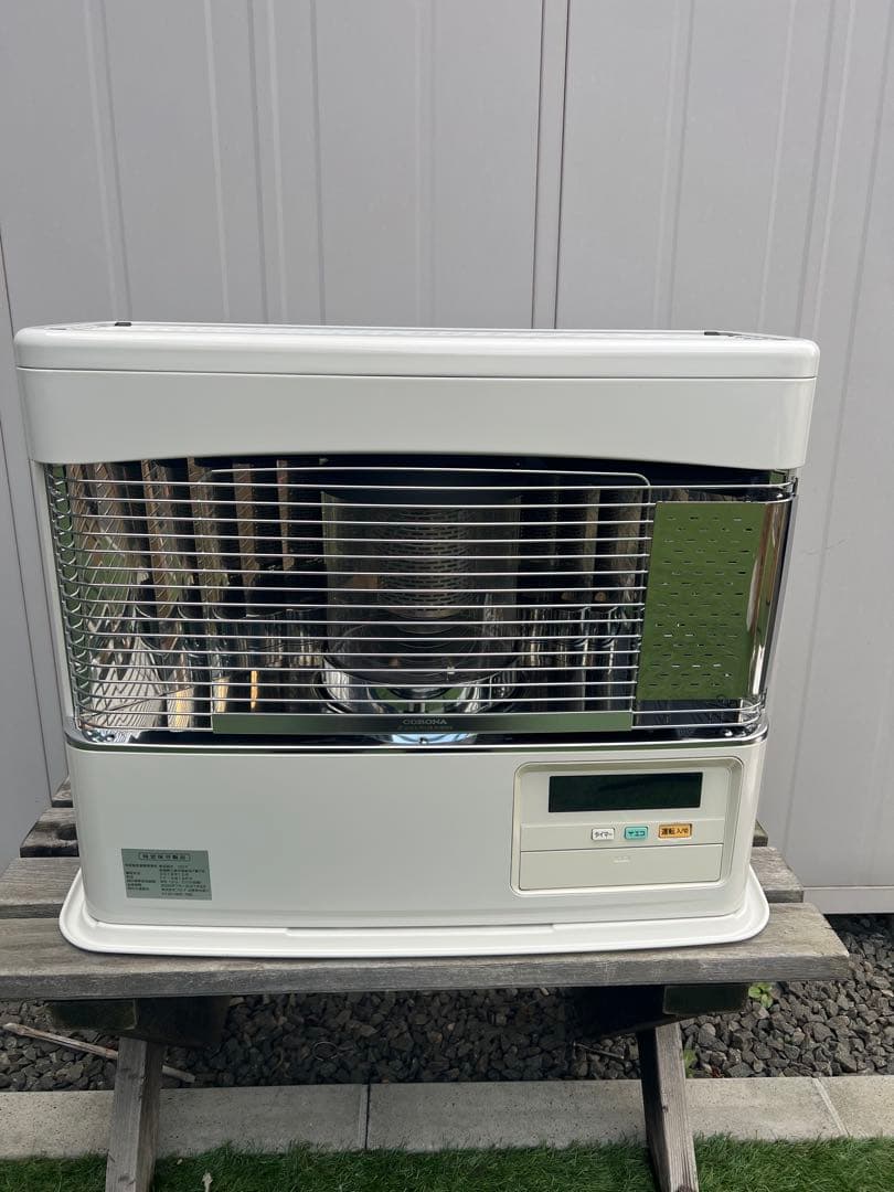 コロナ ストーブ ホワイト 2018年製