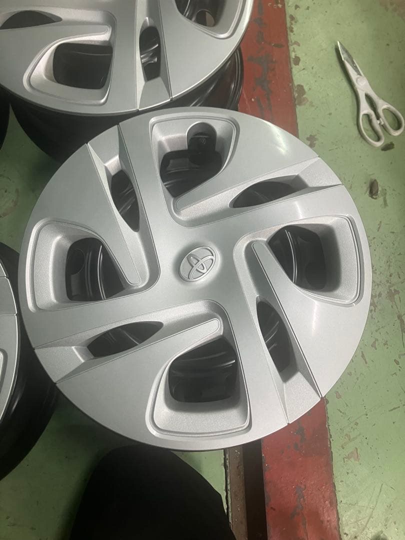 新車外し　　アクア純正スチールホイール　　MXPK10/MXPK11　美品