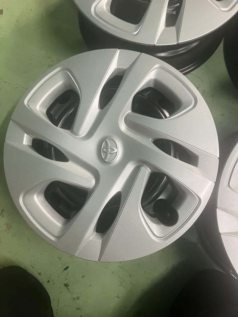 新車外し　　アクア純正スチールホイール　　MXPK10/MXPK11　美品